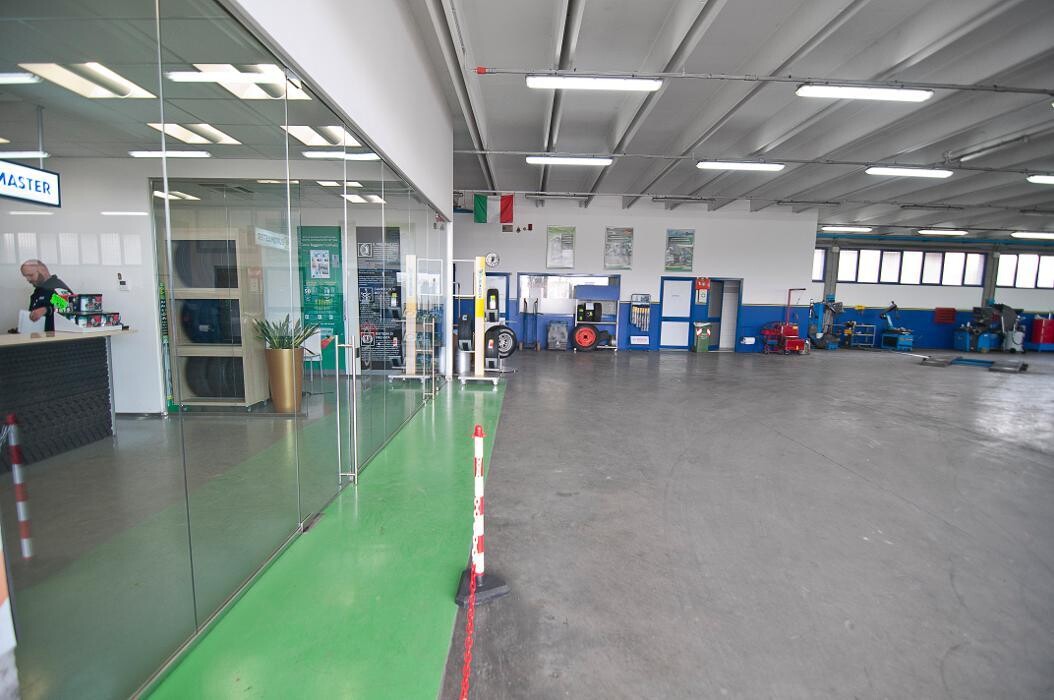 Images Euromaster BRpneumatici