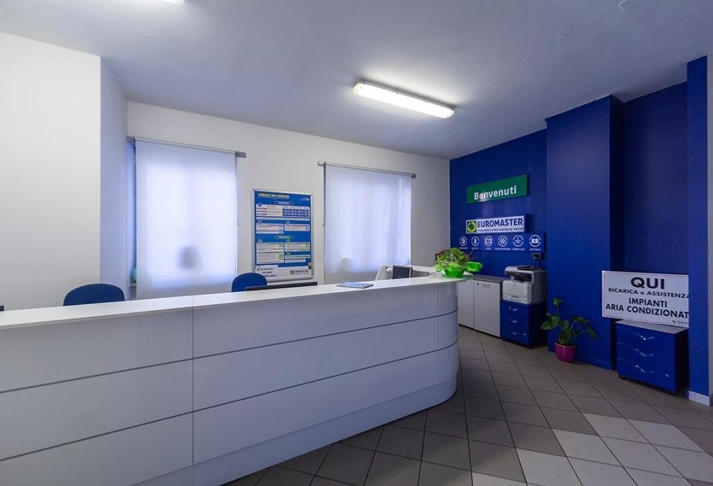 Images Euromaster Romeo Pneumatici