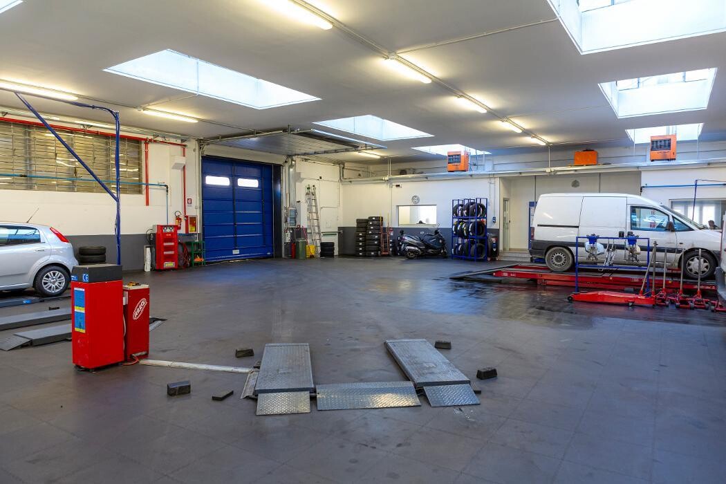 Images Euromaster Romeo Pneumatici