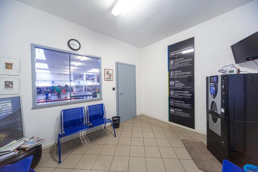 Images Euromaster Romeo Pneumatici