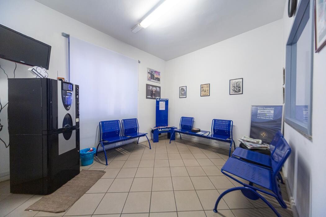 Images Euromaster Romeo Pneumatici