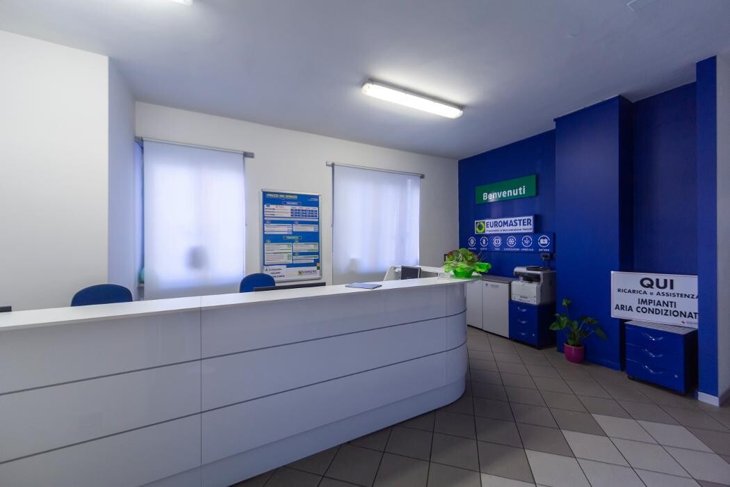 Images Euromaster Romeo Pneumatici