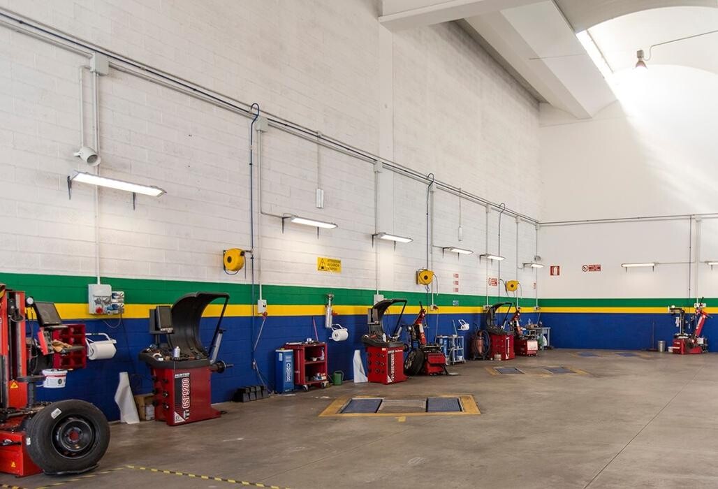 Images Euromaster Pneu Racing