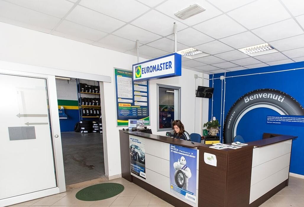 Images Euromaster Pneu Racing