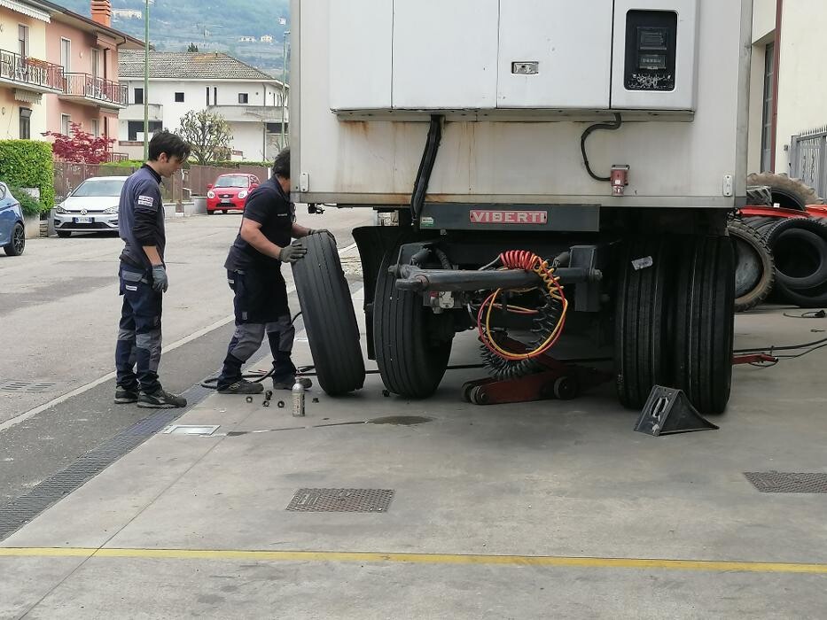 Images Euromaster Marchesini Gomme