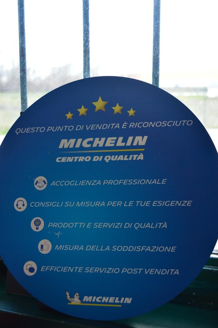 Images Euromaster Yama Gomme