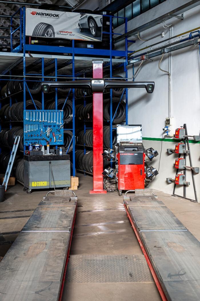 Images Euromaster Non Solo Gomme