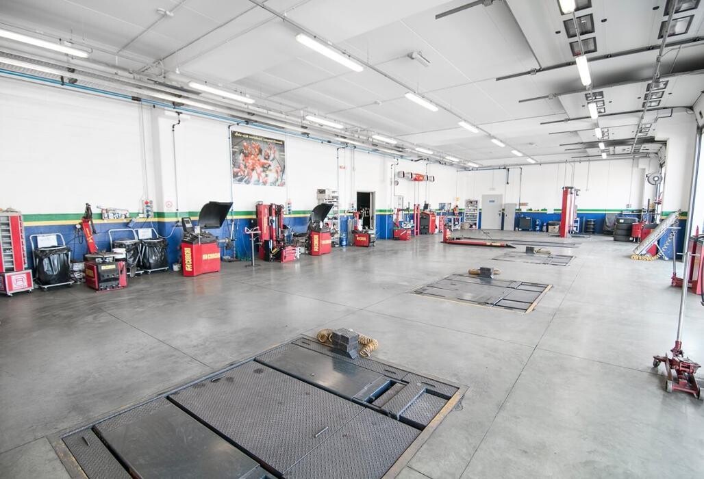 Images Euromaster Cosmo Gomme