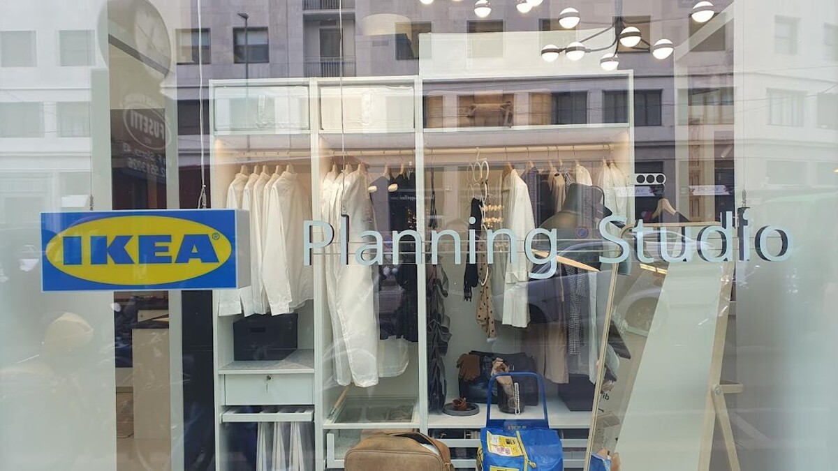 Images IKEA Milano Albricci plan and order point
