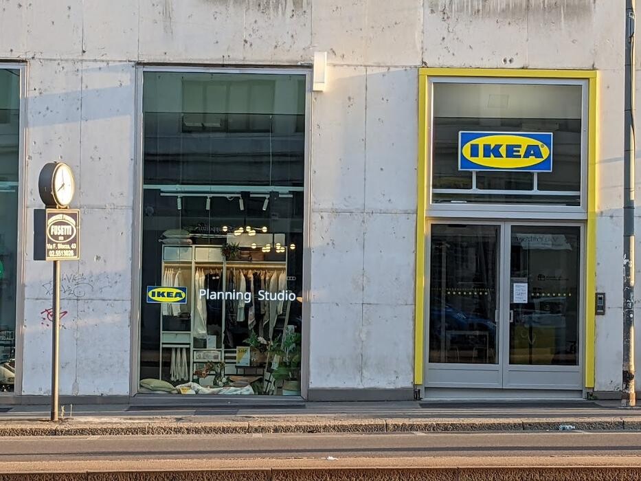 Images IKEA Milano Albricci plan and order point