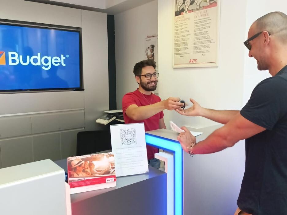 Images Budget Autonoleggio - Bari Stazione
