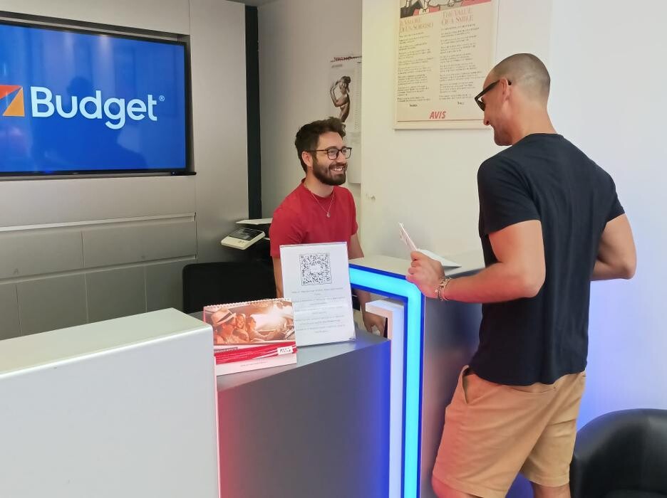 Images Budget Autonoleggio - Bari Stazione