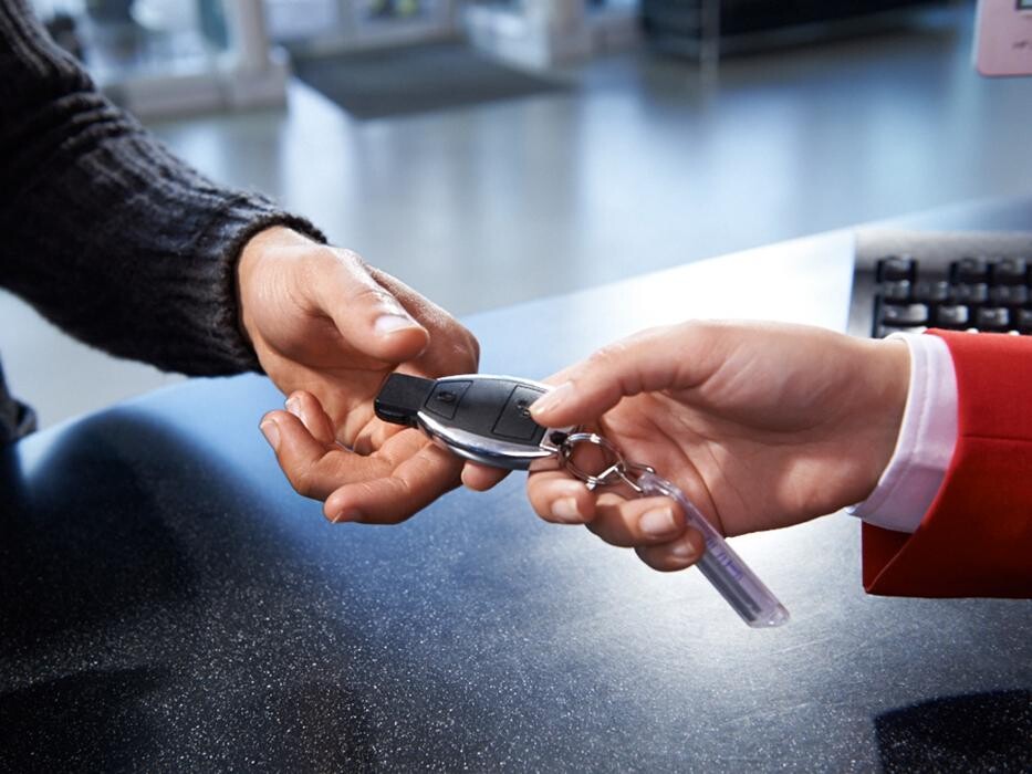 Images Avis Autonoleggio - Sanremo