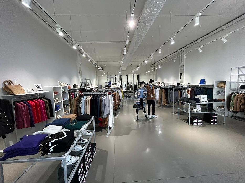 Images IMPERIAL OUTLET