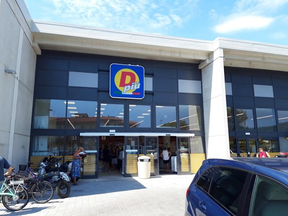 Images Dpiù Supermercato Diano Marina