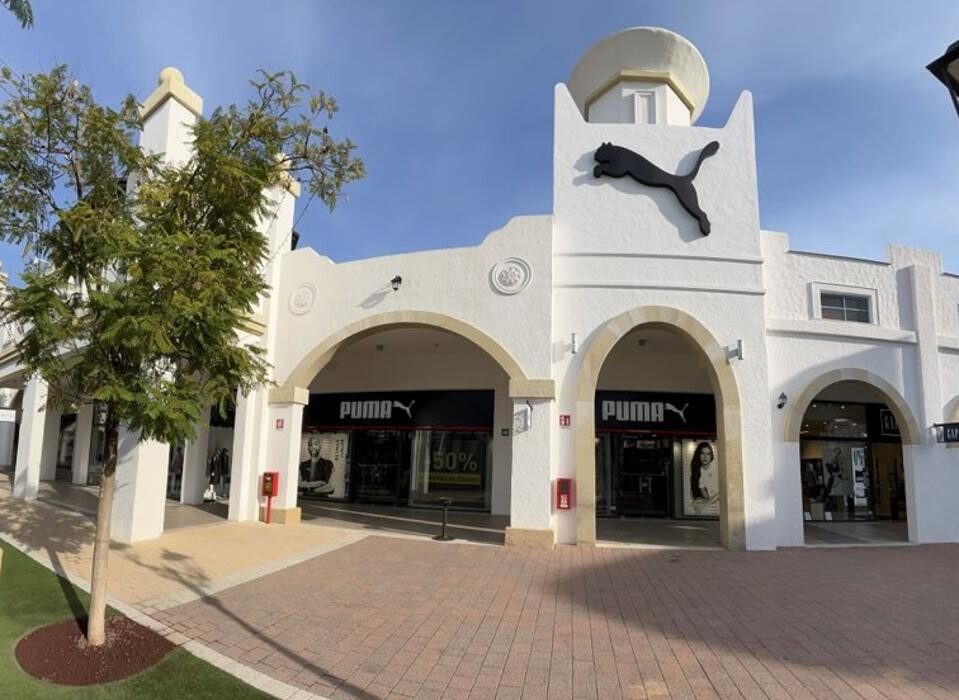 Images PUMA Outlet Puglia