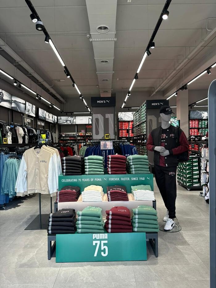 Images PUMA Outlet Puglia