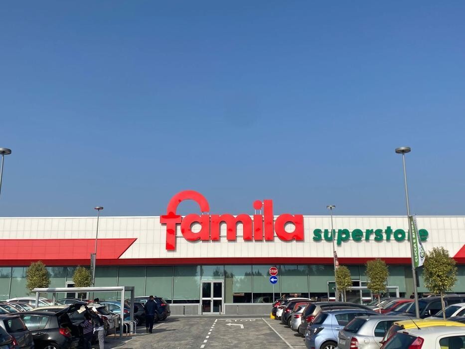 Images Famila Superstore San Giuliano Milanese- Civesio
