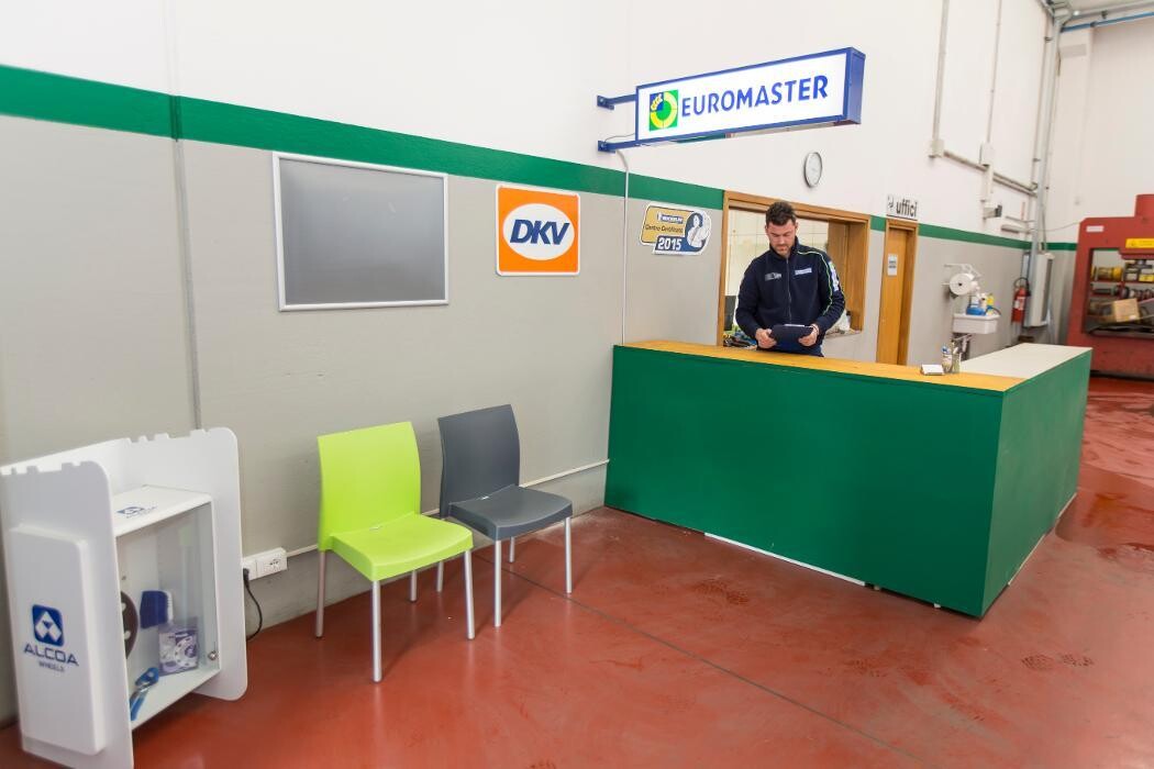Images Euromaster Pedrazzi Pneumatici