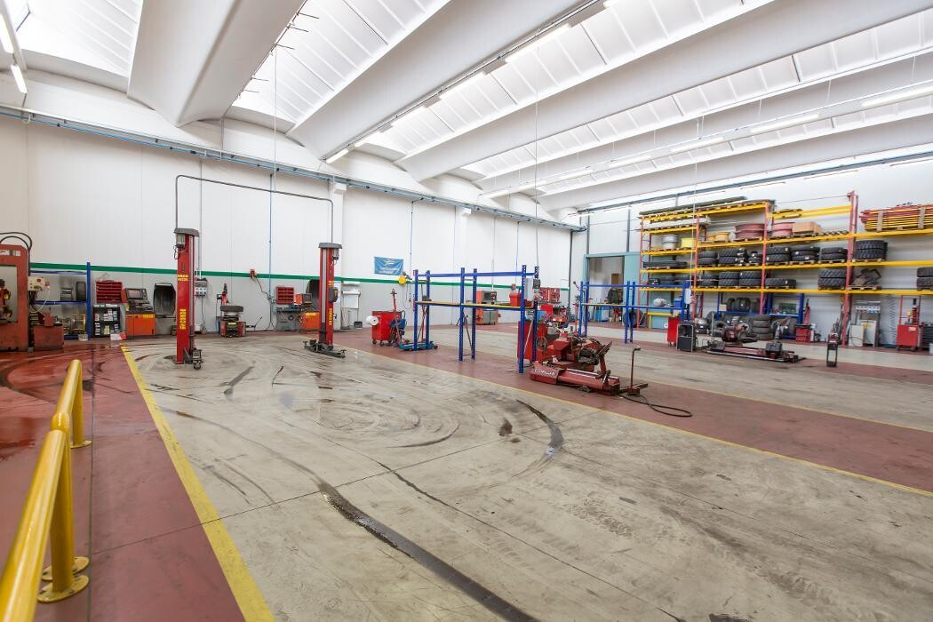 Images Euromaster Pedrazzi Pneumatici