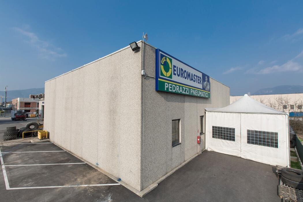 Images Euromaster Pedrazzi Pneumatici