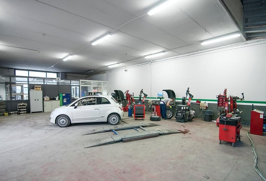 Images Agal Pneumatici Euromaster