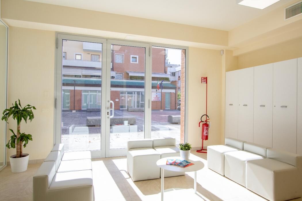Images Wall Street English Pontedera