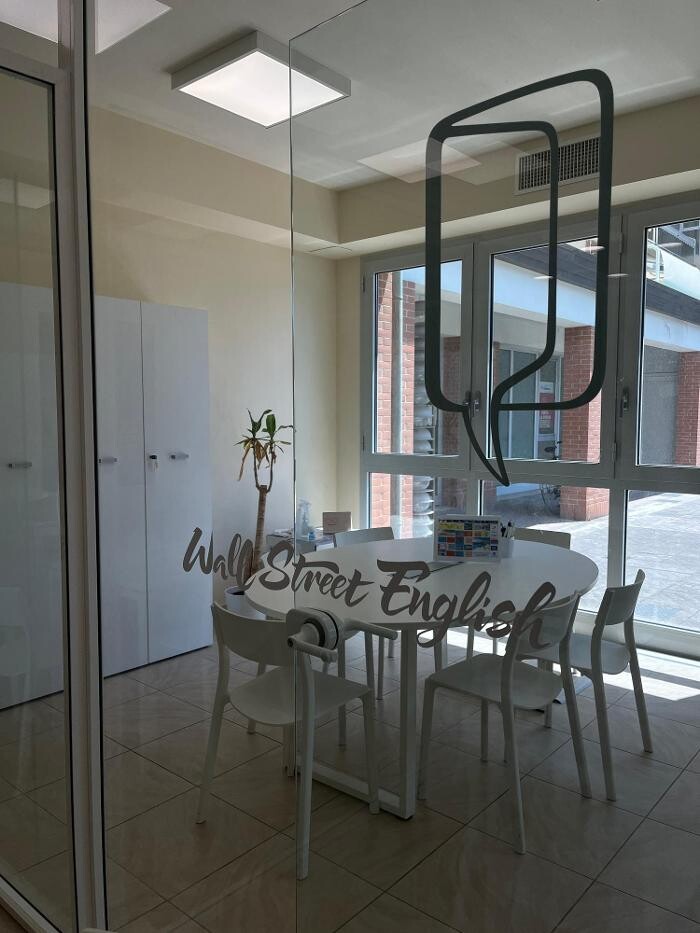 Images Wall Street English Pontedera