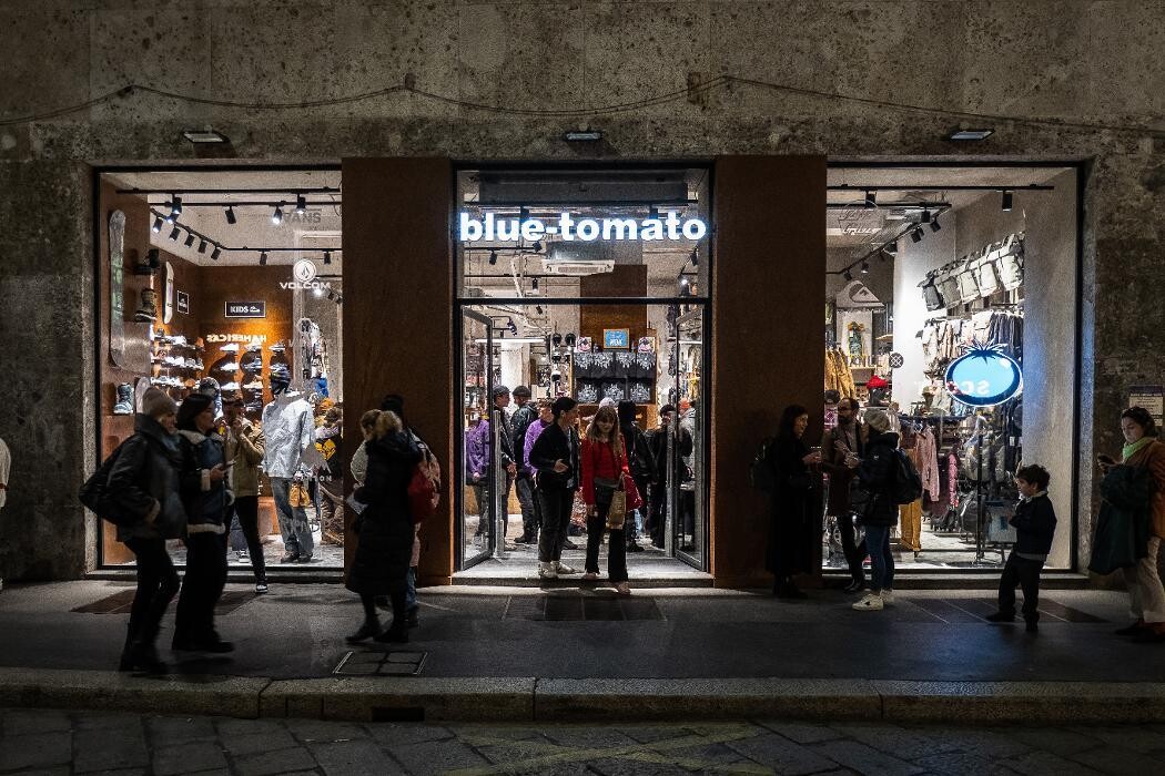 Images Blue Tomato Shop Milano