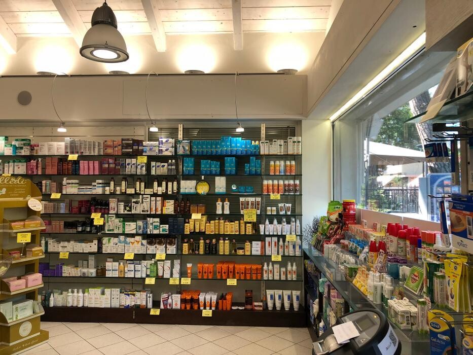 Images Farmacia del Paese - Succursale Estiva