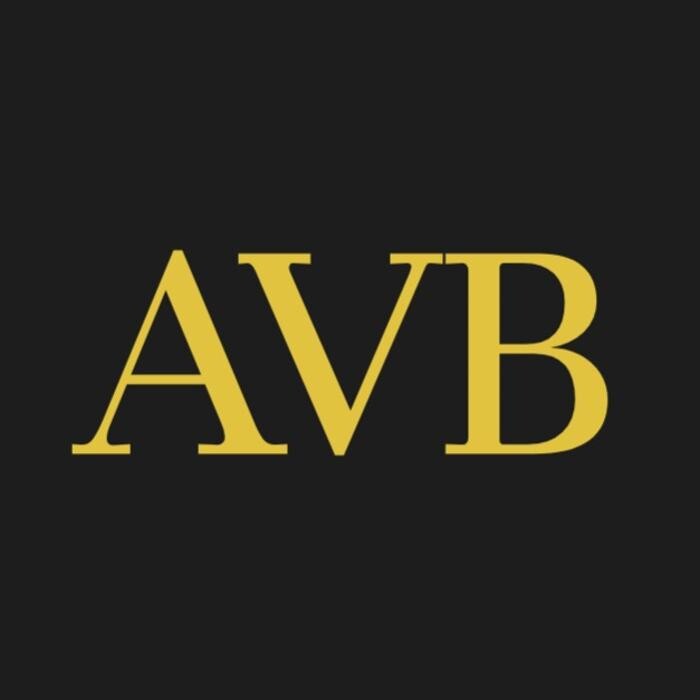 Alla Violetta Boutique Logo