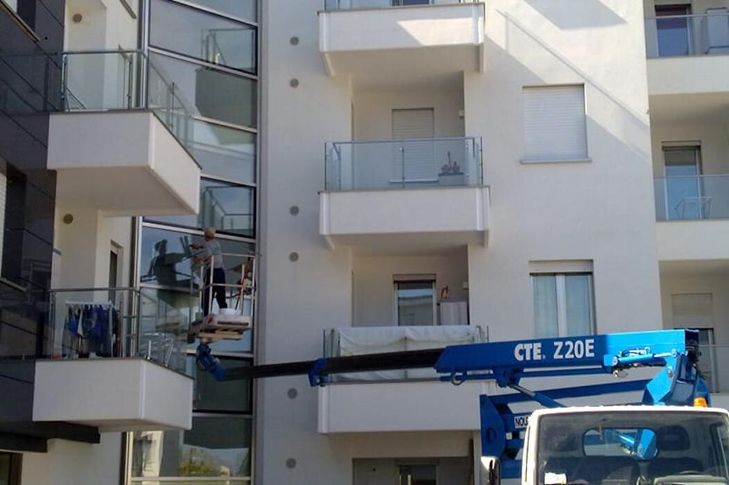 Images A.S.E.C. Servizi - Impresa di pulizie e giardinaggio