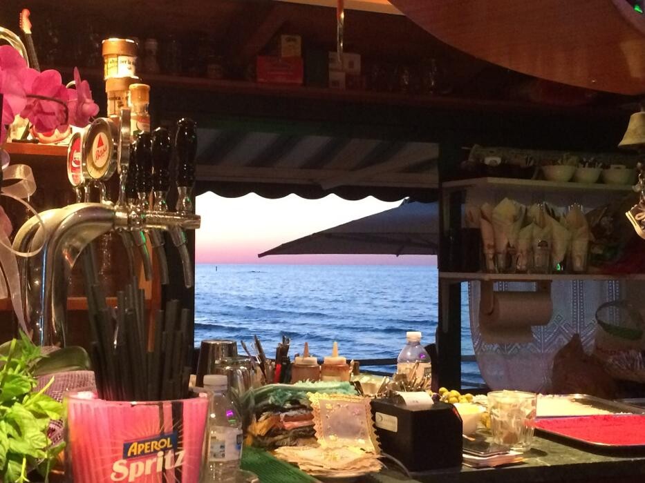 Images Golden Beach Bar