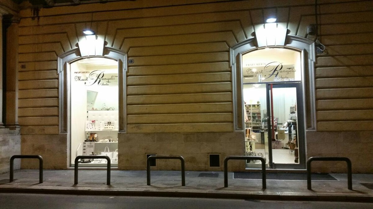 Images Profumeria Mastrangelo di Papapicco Angela