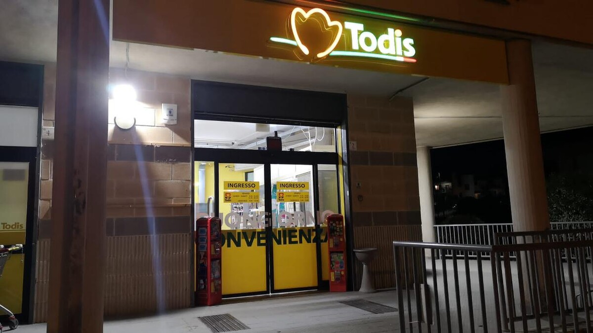 Images Todis Supermercato (Venosa - Vico Armando Diaz)