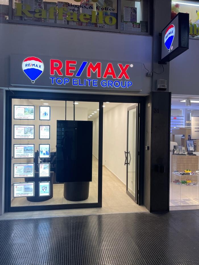 Images RE/MAX Top Elite