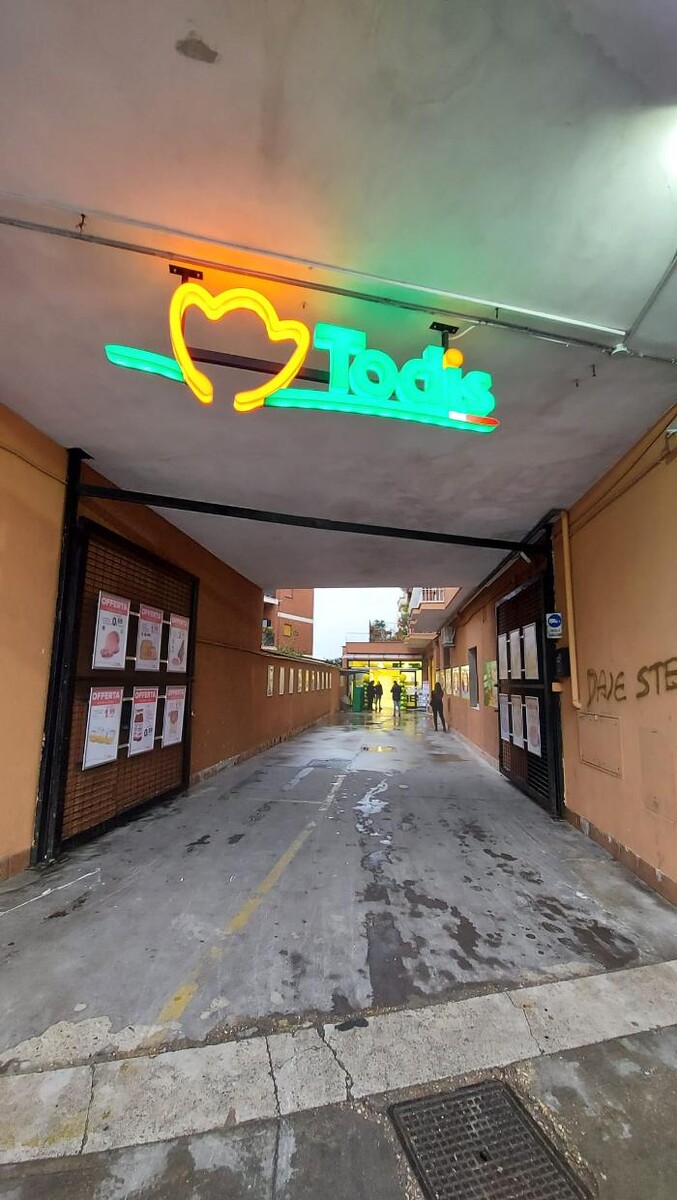 Images Todis - Supermercato (Roma - Via Trionfale 8195)