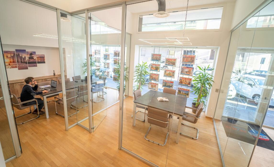 Images RE/MAX Renova 2