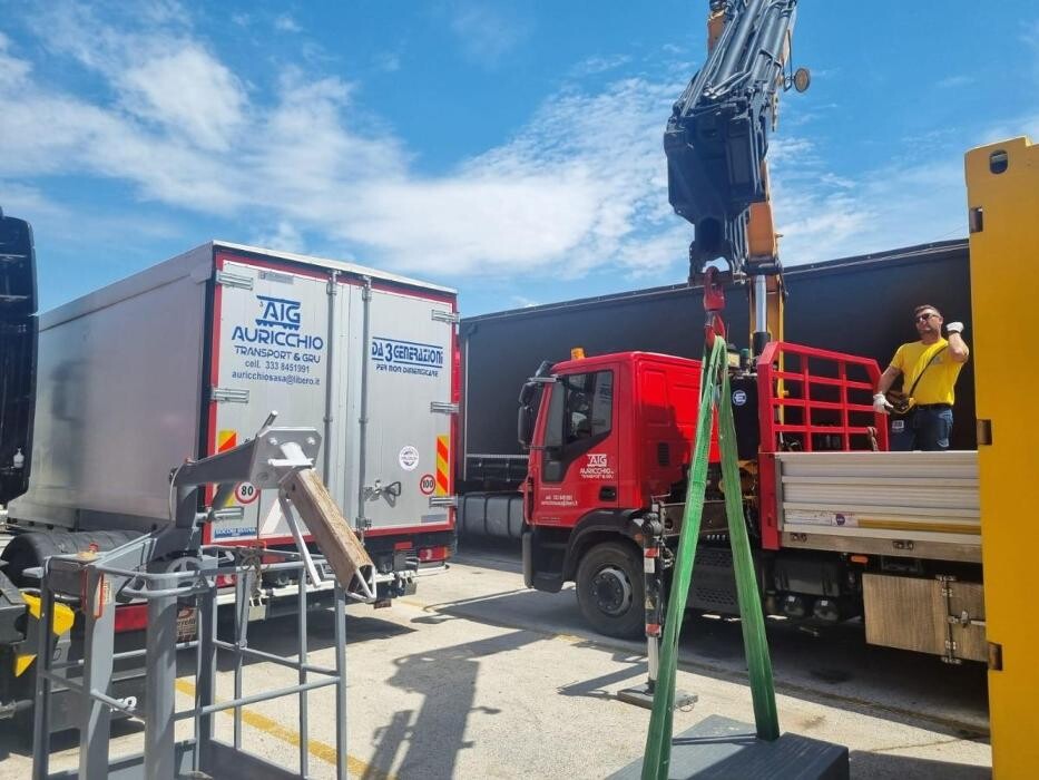 Images ATG Auricchio Transport & Gru srl