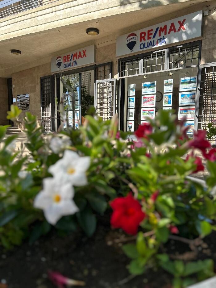 Images RE/MAX Qualità