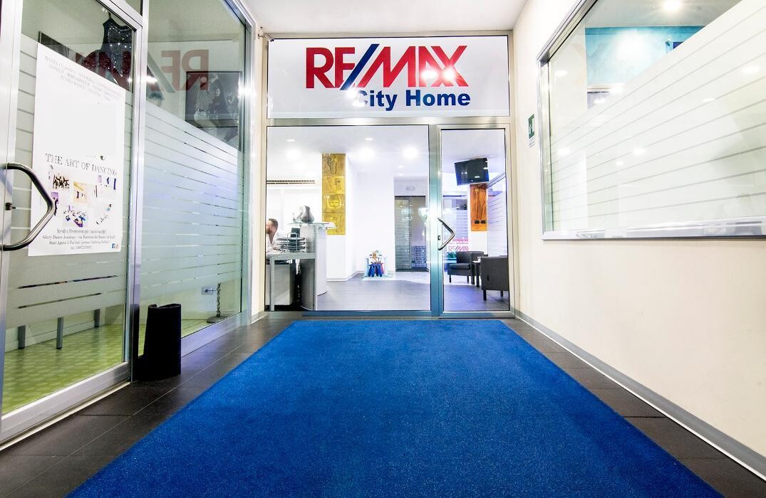 Images RE/MAX City Home