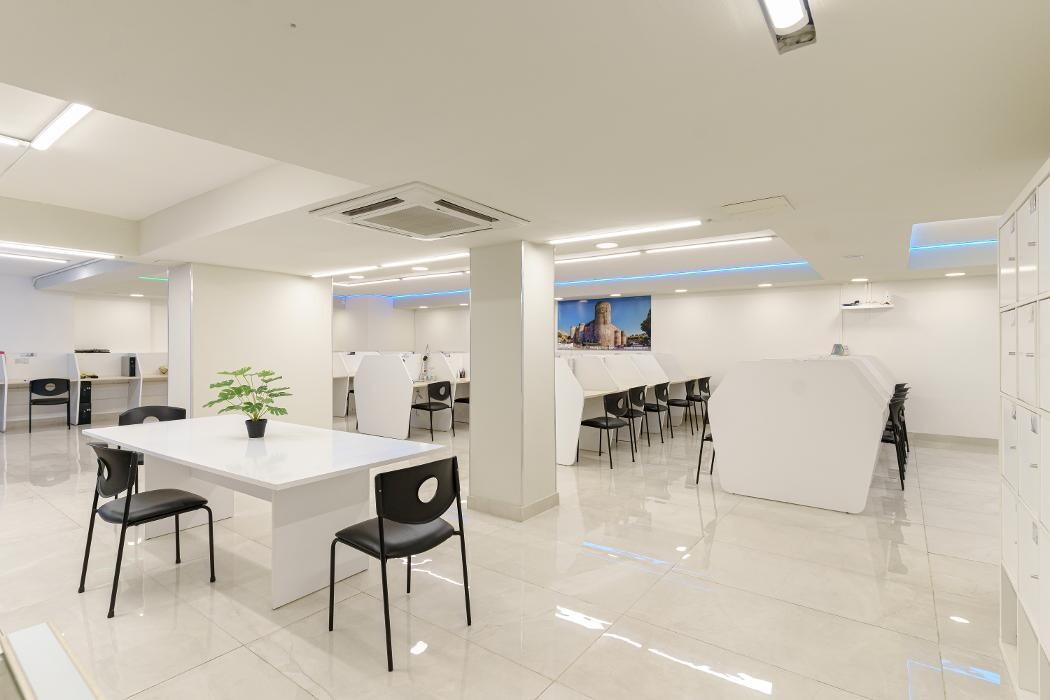Images RE/MAX City Home