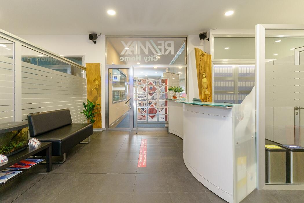 Images RE/MAX City Home