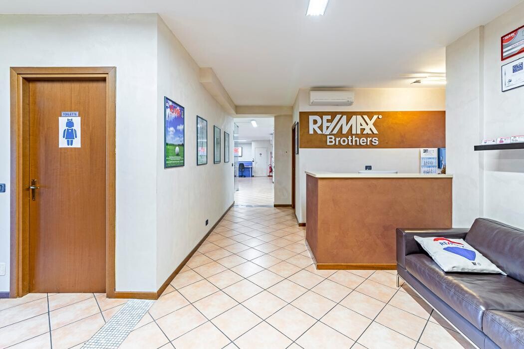 Images Agenzia Immobiliare
