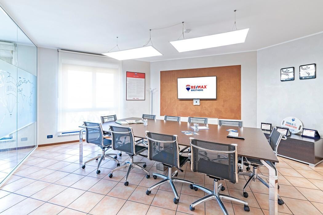 Images Agenzia Immobiliare