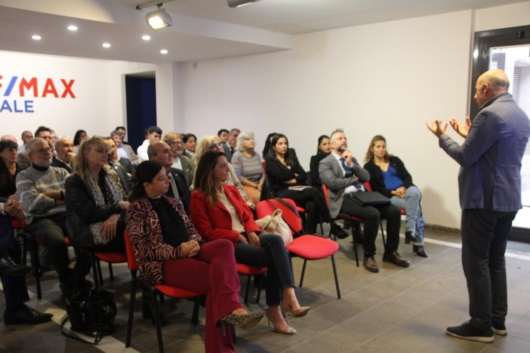 Images RE/MAX Ideale