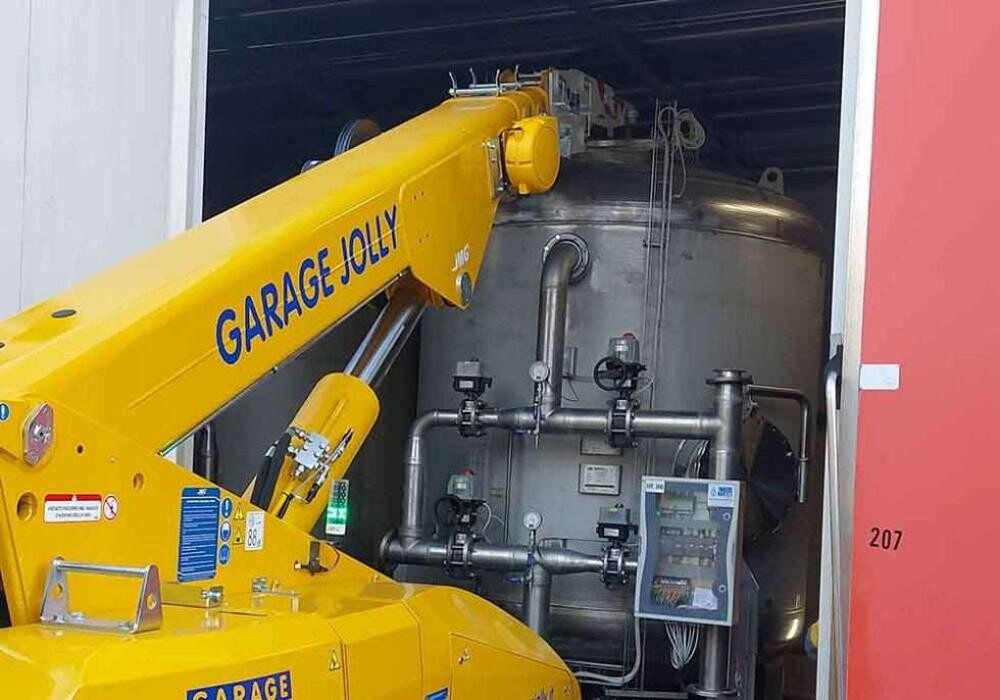Images Garage Jolly - Noleggio autogru e piattaforme aeree