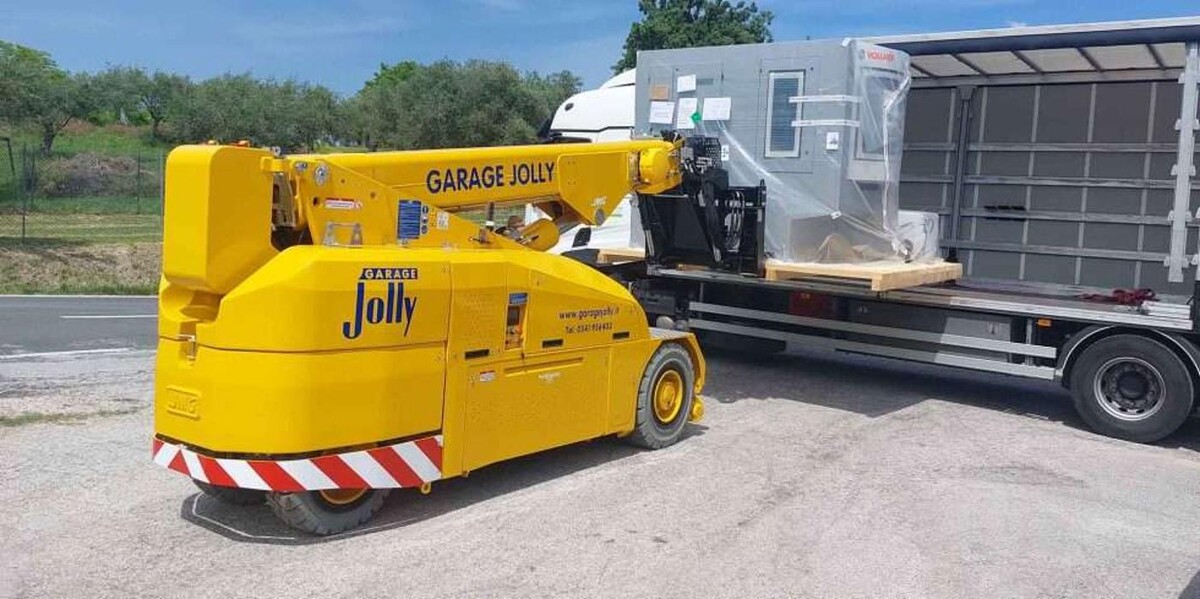 Images Garage Jolly - Noleggio autogru e piattaforme aeree