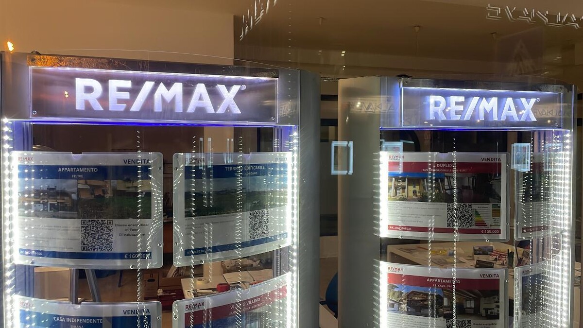 Images RE/MAX Casamia