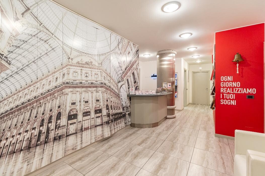 Images RE/MAX Associati Real Estate
